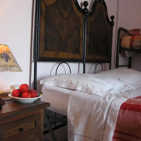Prisca Bed & Breakfast 3*